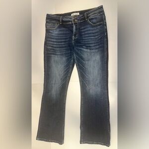 BKE Jeans Women's Victoria Mid Rise Universal Fit Bootcut Size 31x31.5 Dark Wash